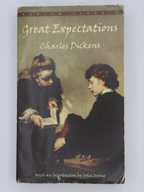Great Expectations by Charles Dickens - Paperback
